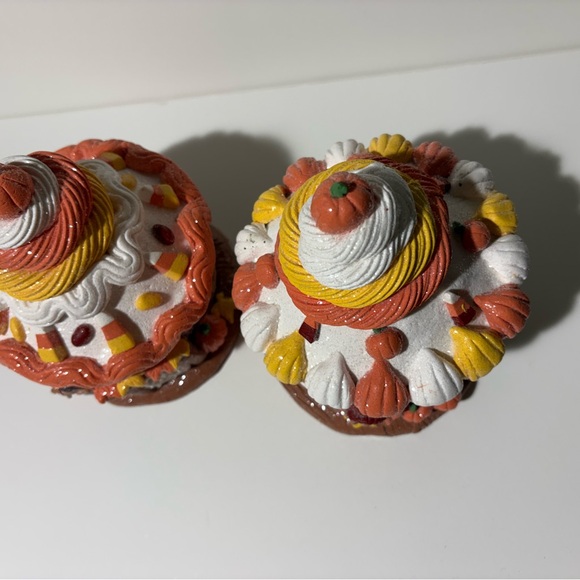 2 Pc Valerie Parr Hill Handmade Illuminated Fall Harvest Cupcake House Cottages - Picture 3 of 16